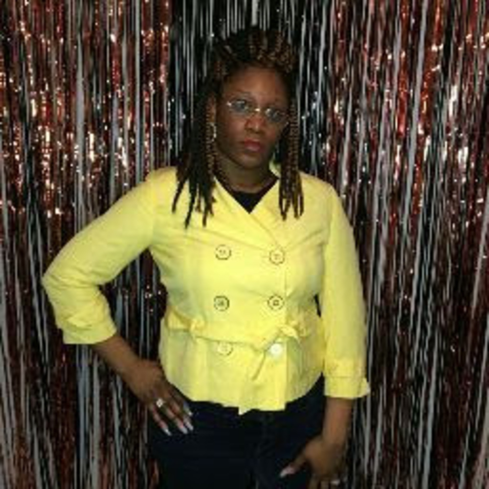 Meet your Posher, Janeka